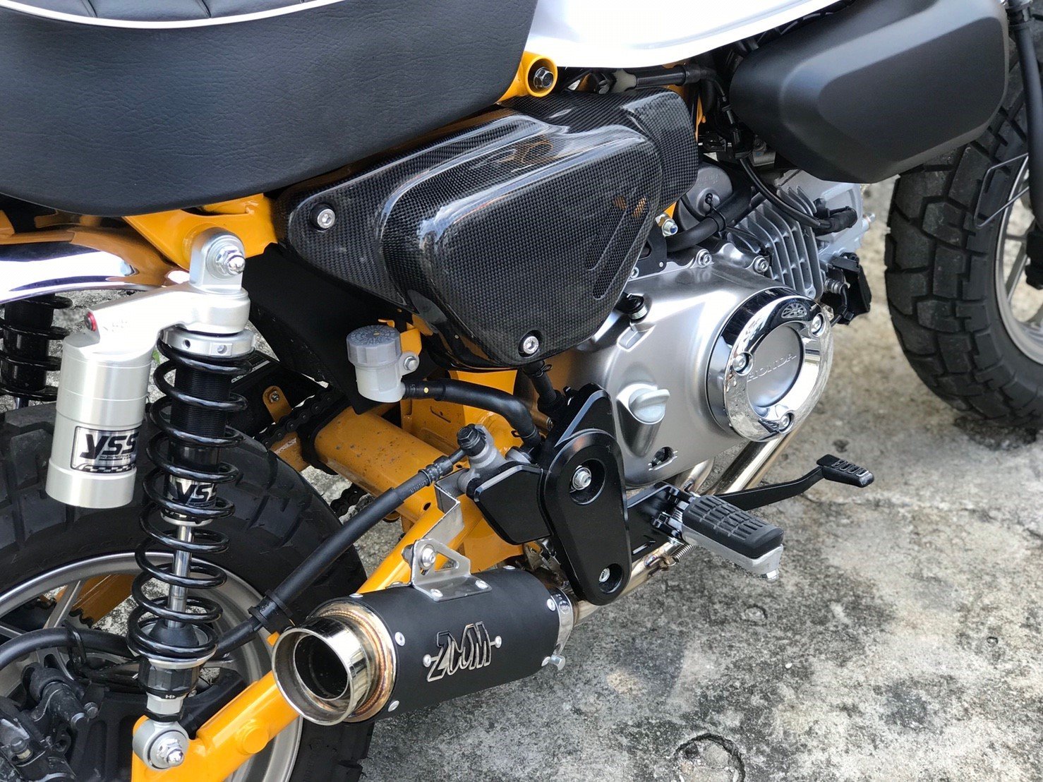 ZoOM LOOP Exhaust Honda Monkey 125 Full System 2019 + Carbon Fiber Side