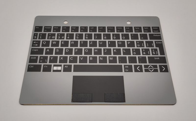 Messingblech, mit Tastatur schwarz-grau-Aufkleber, 160x120x1mm