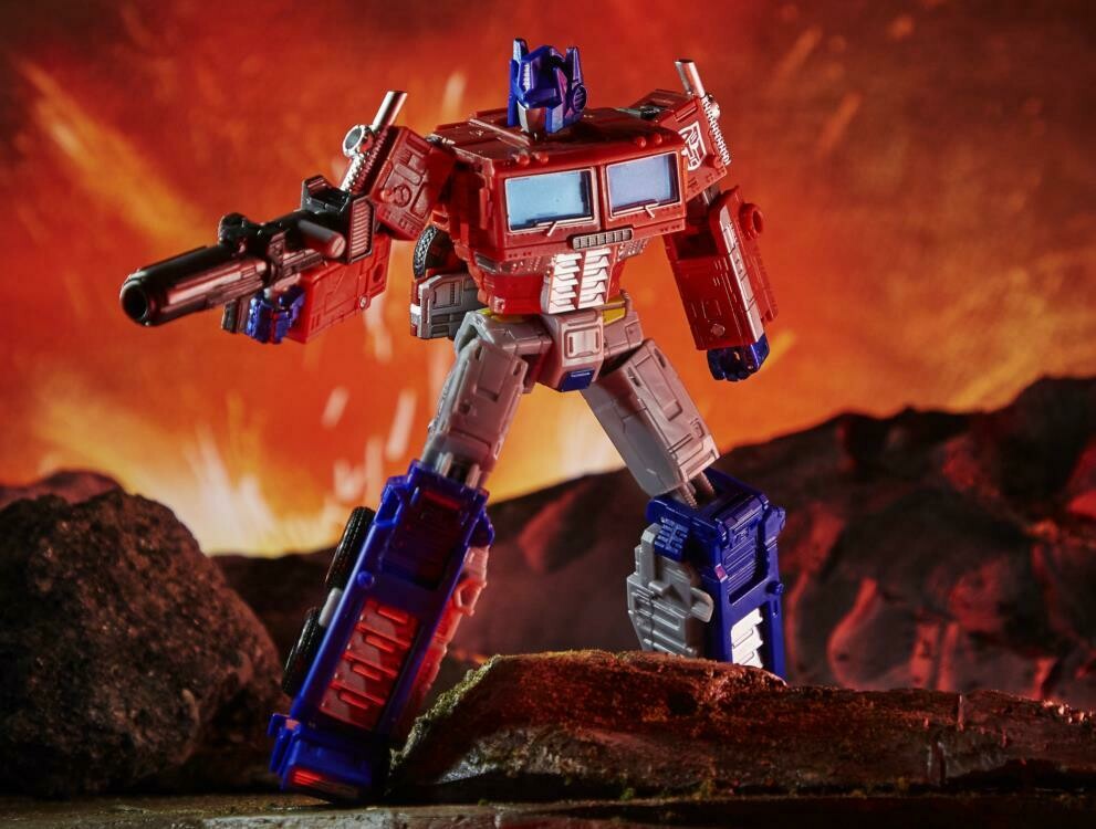 Transformers War for Cybertron Kingdom Leader Optimus Prime