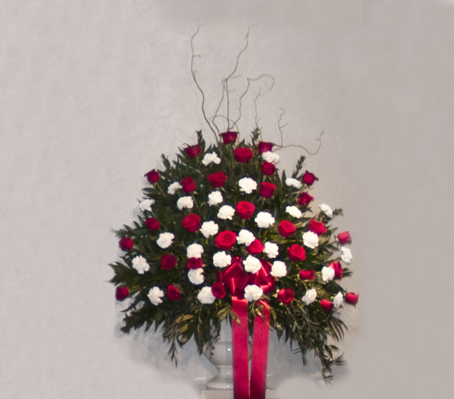 HS End Vase Flower Arrangements Glueckert Funeral Home Flowers Store