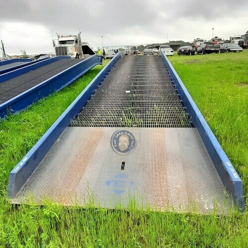 Bluff All Steel Mobile Yard Ramp in Texas, 20K Capacity, 84" Width, 36