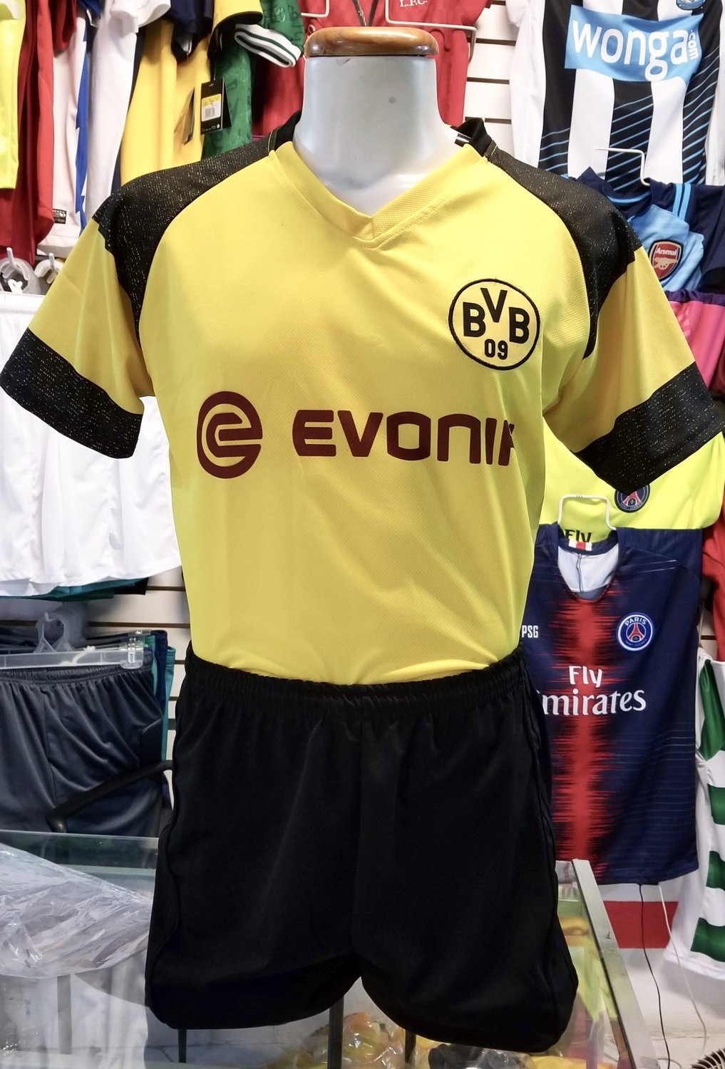 uniforme borussia dortmund