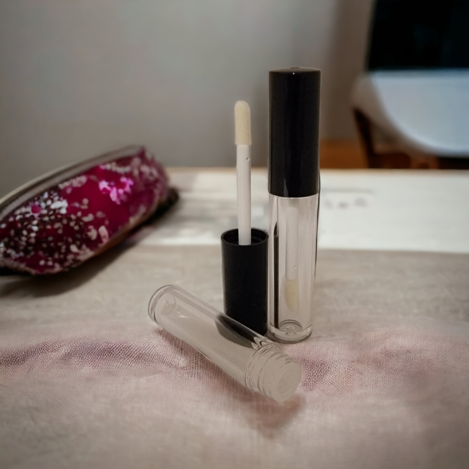 LIP GLOSS WANDS with Black Cap