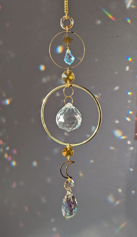 Soleil jaune &amp; grande sphère