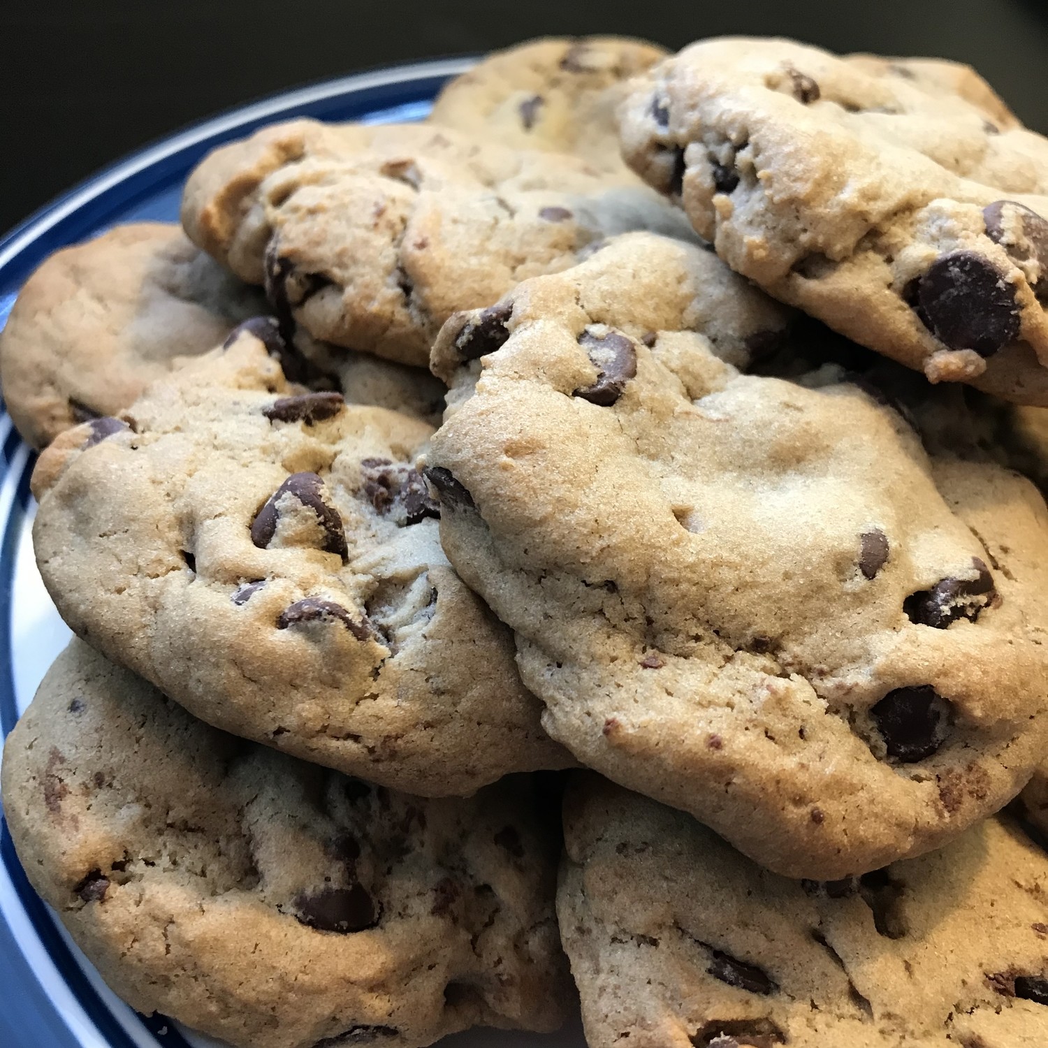 CHOCOLATE CHIP COOKIES (1 DOZEN)