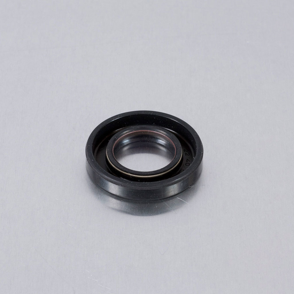 6-oil-seal-22-x-40-x-7