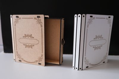 Buch-Box div. Motive möglich.