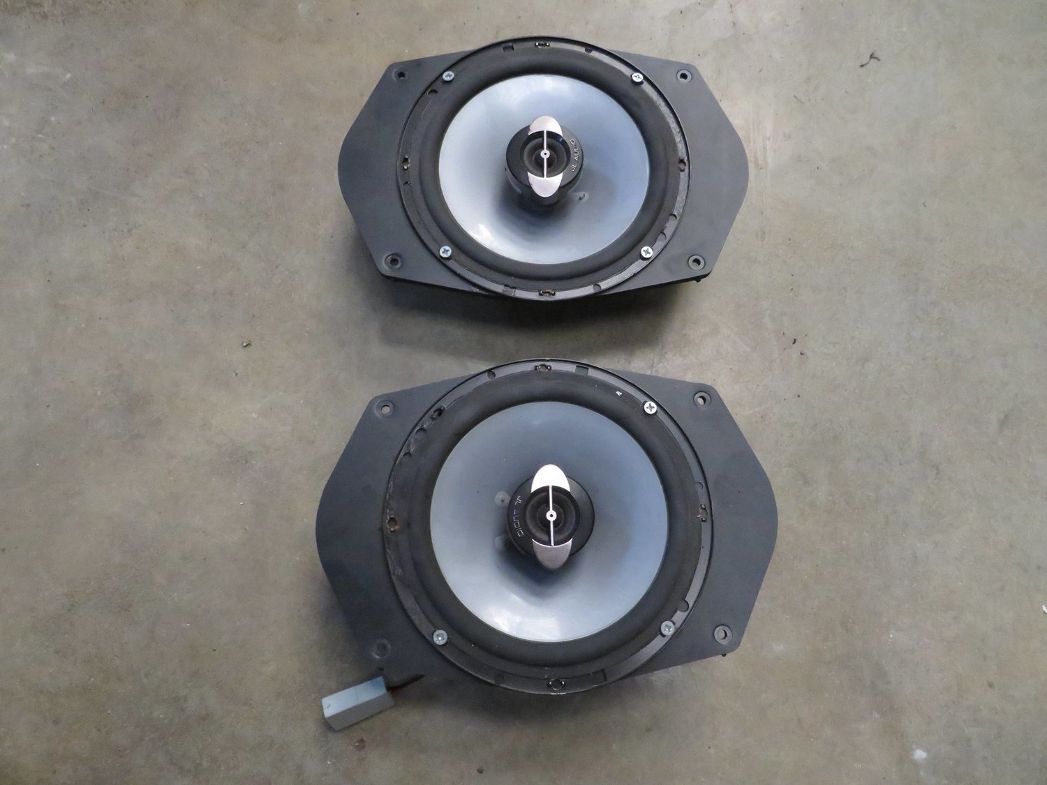 Honda Civic Type R EK9 2000 Rear Speakers