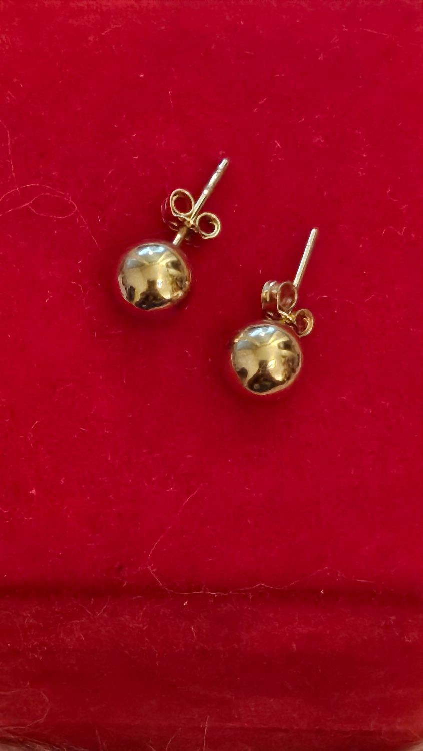 Ball stud earring (small)