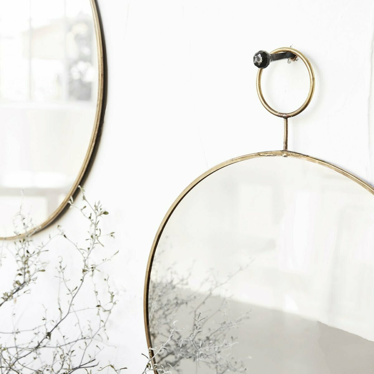 Mirror Loop Brass Medium