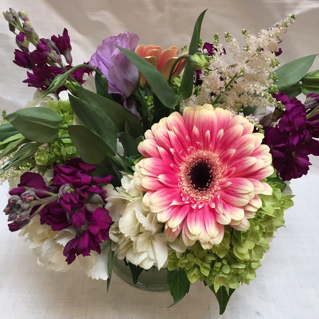 Soft Kiss by Twigs Florist