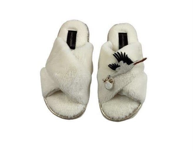 Laines London - Ultralight chic Slippers / Sliders Cream with Stork Brooch
