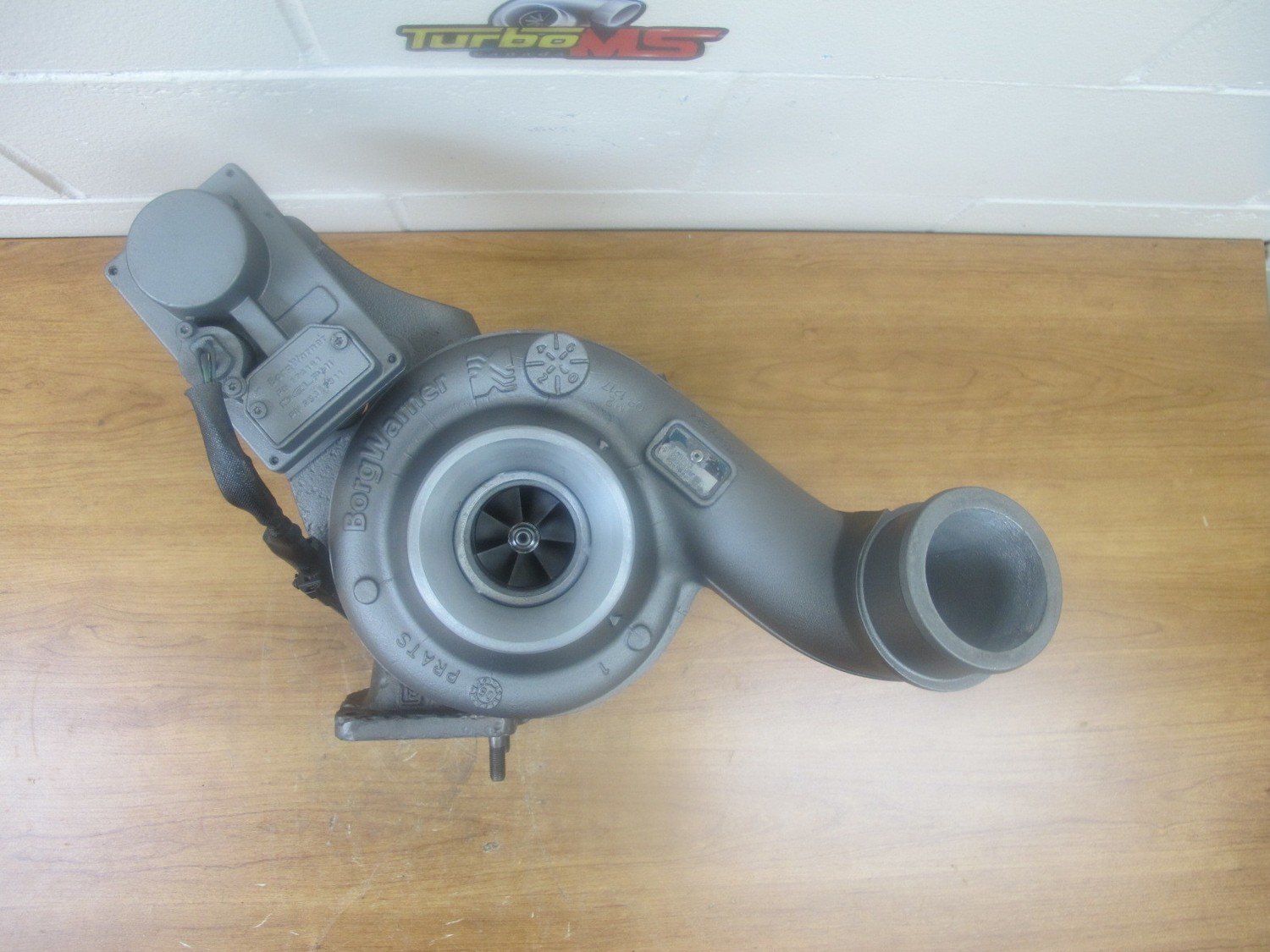 International I313 / DT466 S300V129 175733 rebuilt turbocharger