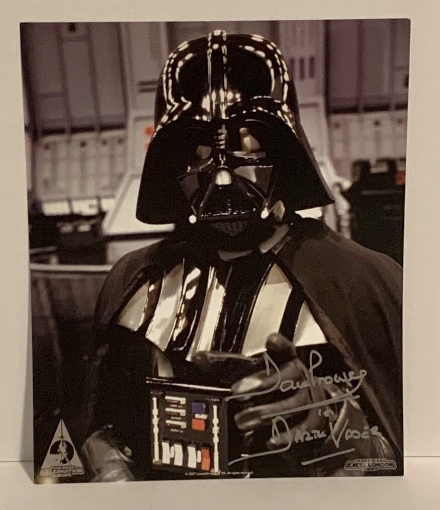 8X10 DARTH VADER PHOTO SIGNED BY DAVE PROWSE