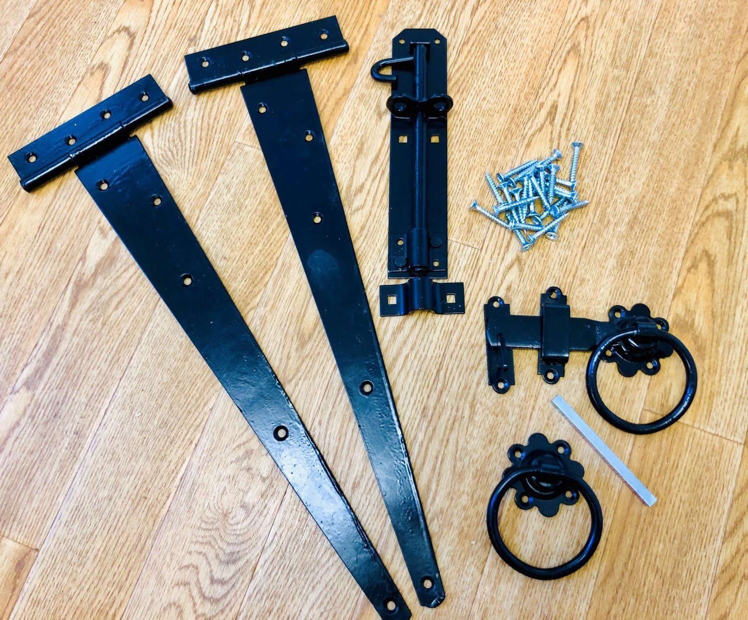 Single Gate complete ironmongery kit (18" Tee Hinges)