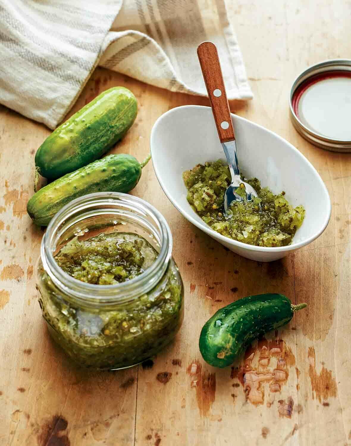 Kühne Gherkin Relish Mustard With Crunchy Gherkins & Fine Mustard 350g