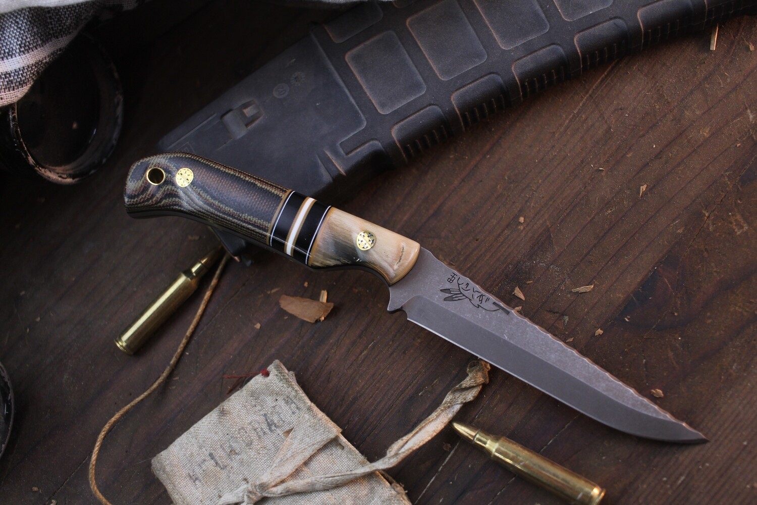 Copy of Half Face Blade Boogeyman 4.125" Fixed Blade / Gold Laced Dark