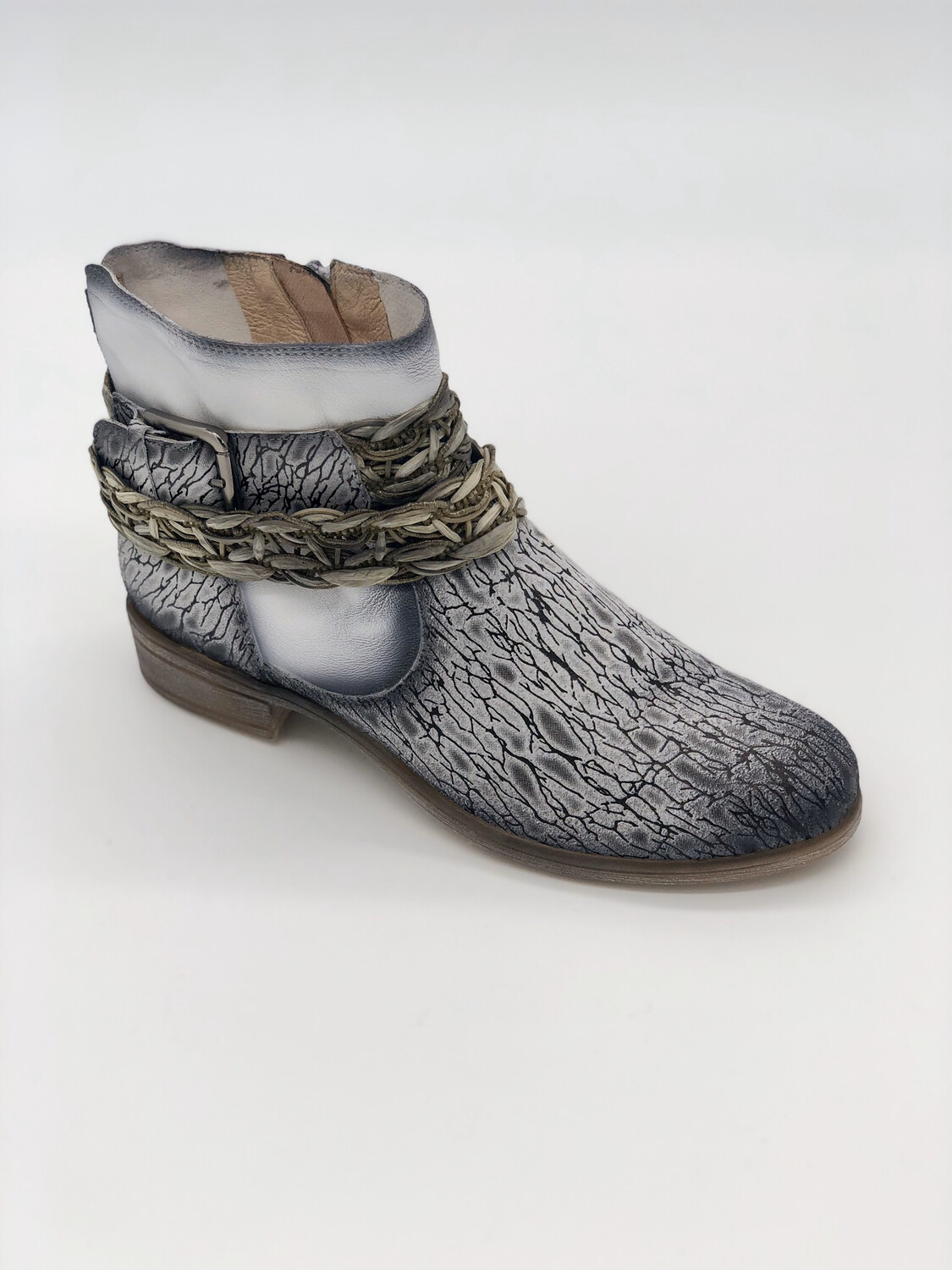 pinto di blu derbies