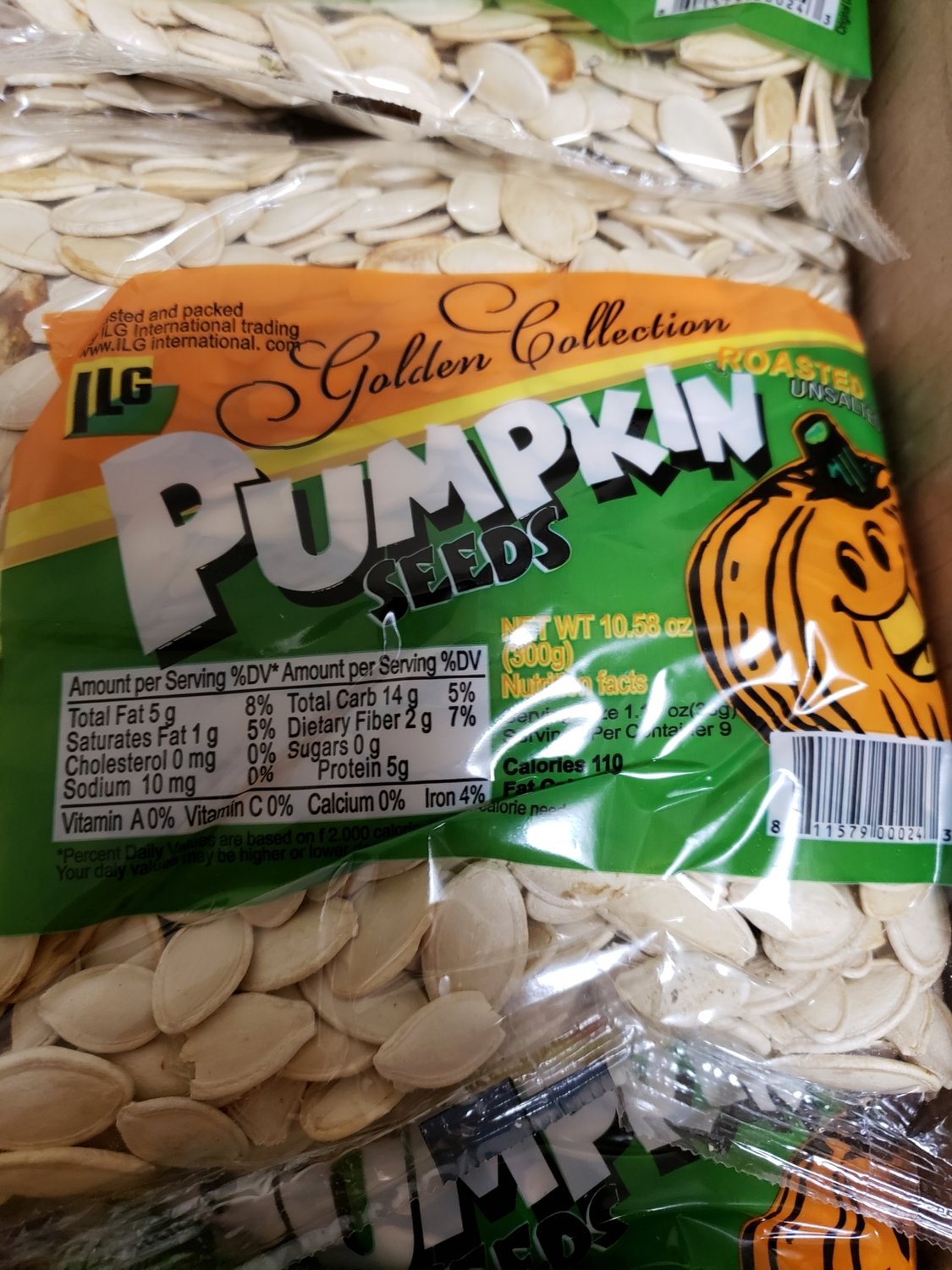 GOLDEN COLLECTION Unsalted Roasted Pumpkin Seeds 300g