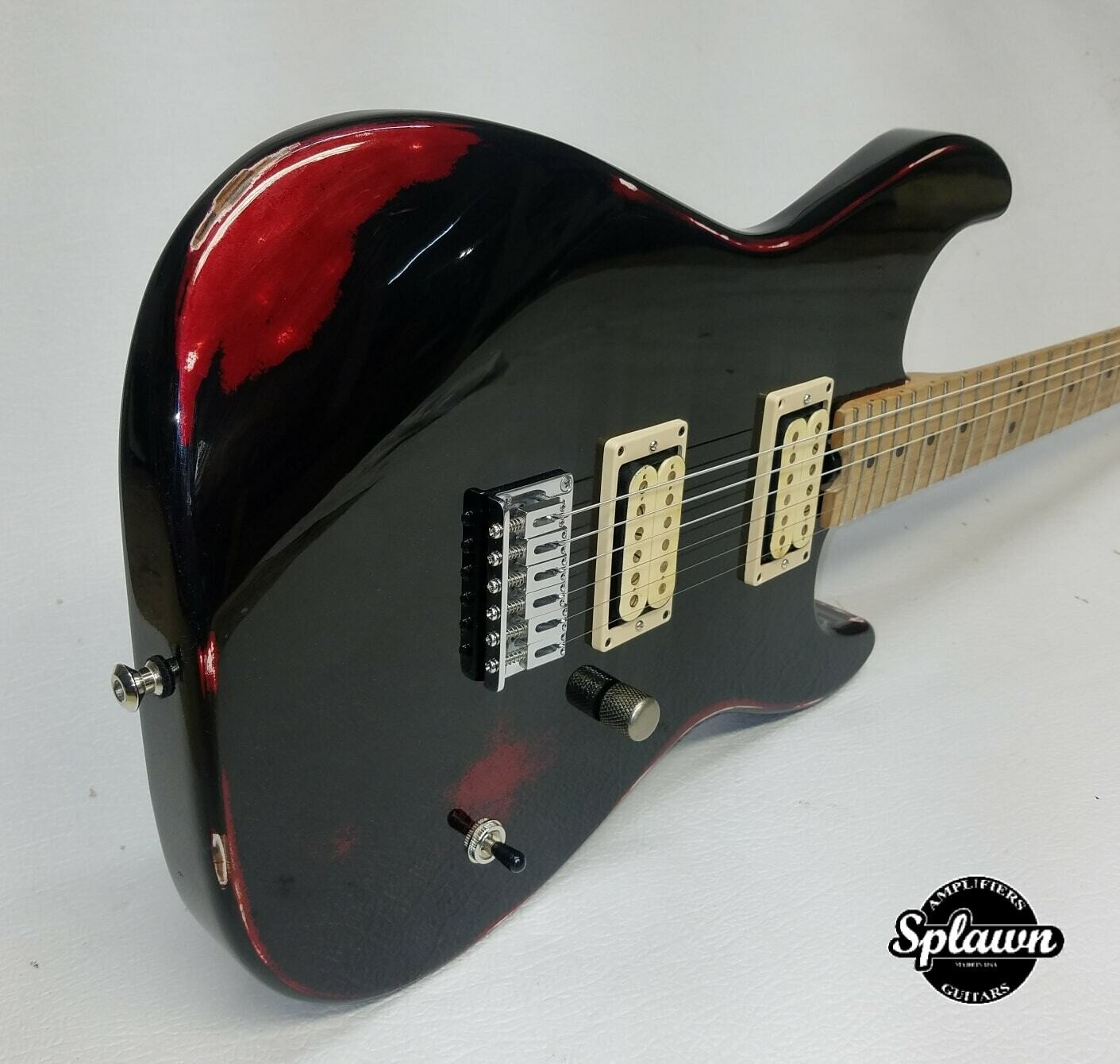 Splawn SS1 Guitar Black over Candy Apple Red Nitro Reli