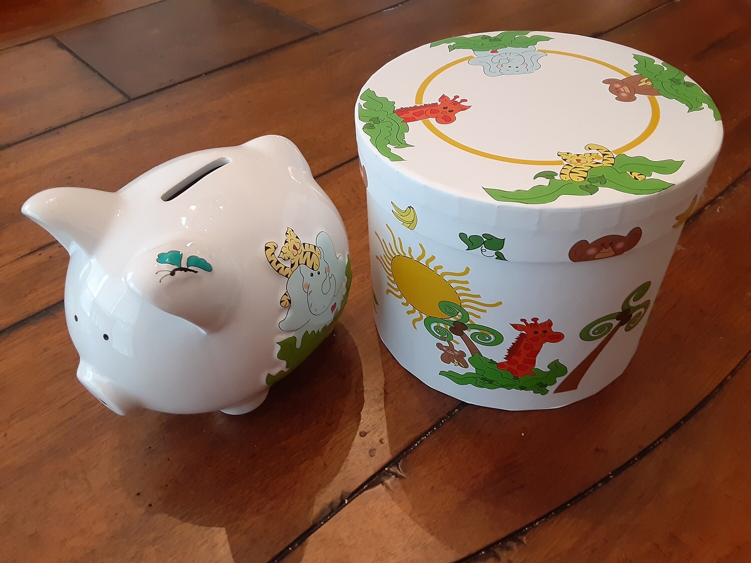JUNGLE DESIGNED CERAMIC PIGGY BANK