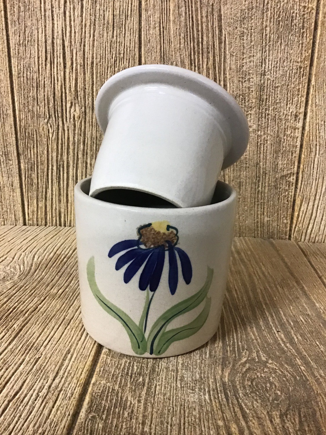 Old fashioned Butter Bell Store Martinez Pottery in Marshall, TX