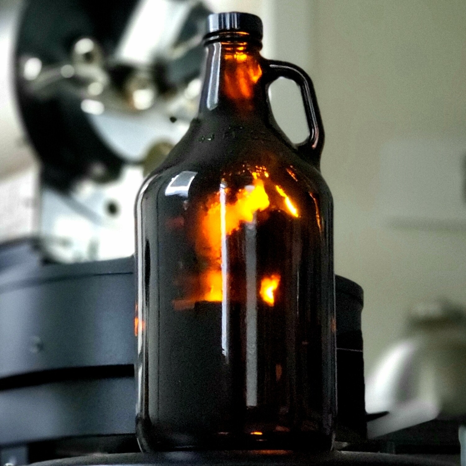 CURBSIDE 64oz Cold Brew Growler