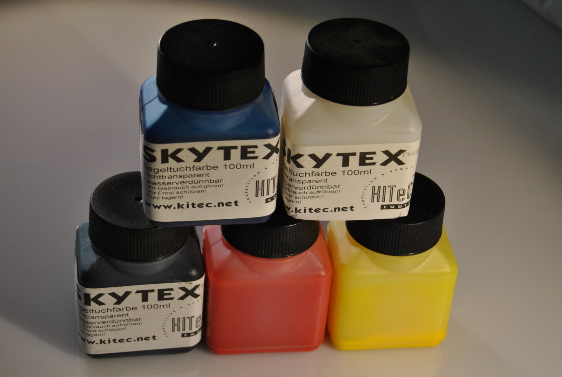 Dylon Tinta Per Tessuti Uso A Mano, Colore Grigio Peltro, 3 Confezioni Da 50g, Per Cotone, Lino E Viscosa