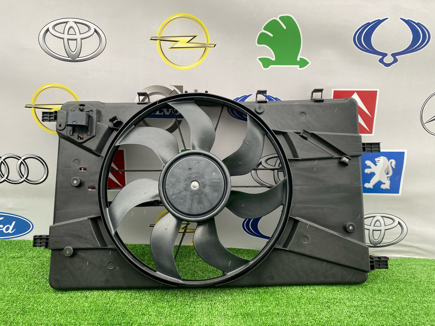 Opel astra резистор основного вентилятора охлаждения. крепление вентилятора радиатора opel astra 2010. Opel astra j вентилятор охлаждения. вентилятор радиатора шевроле круз 1. вентилятор astra j.