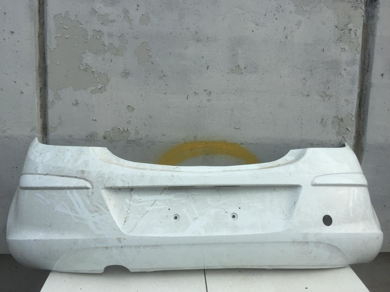 ЗАДНИЙ БАМПЕР OPEL CORSA D ТРЕХДВЕРКА БУ НЕ ОРИГИНАЛ С ДЕФЕКТОМ