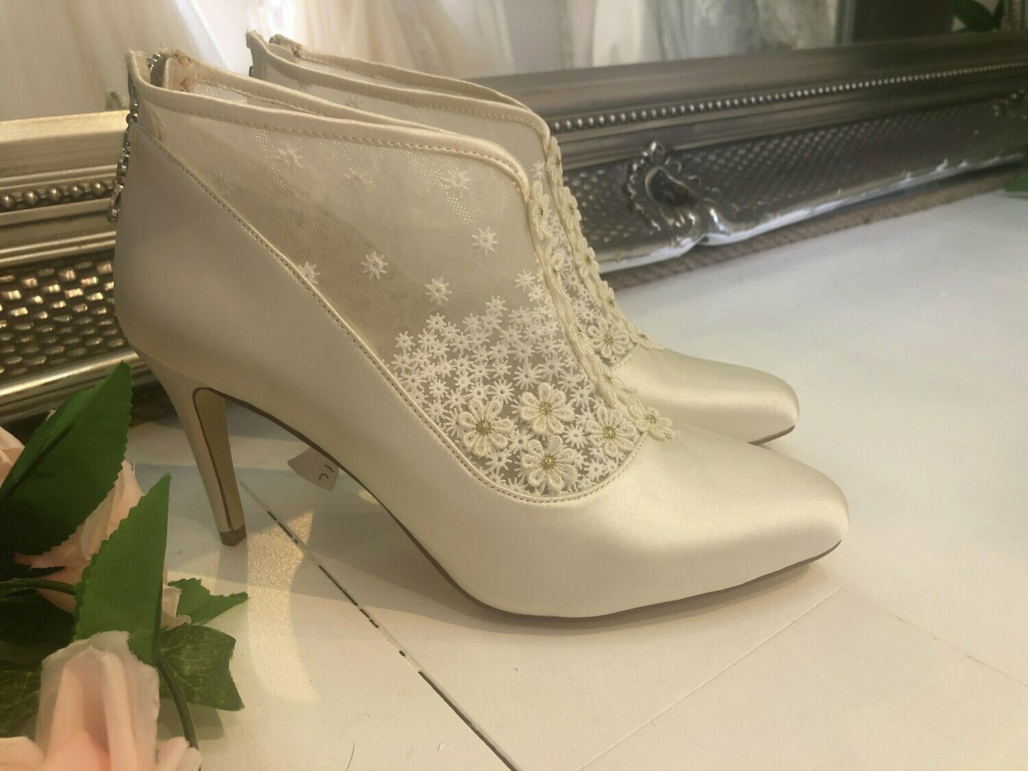Ivory Satin &amp; Lace Wedding Ankle Boots Style Hattie Size 39