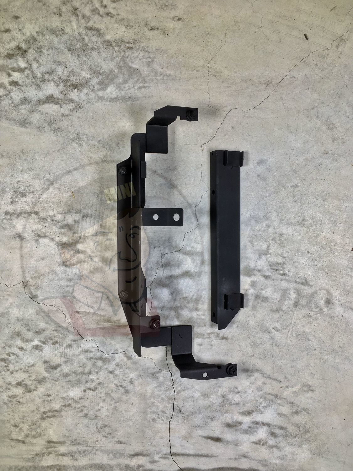 JRF100SET CONDENSER MOUNTING BRACKET SET