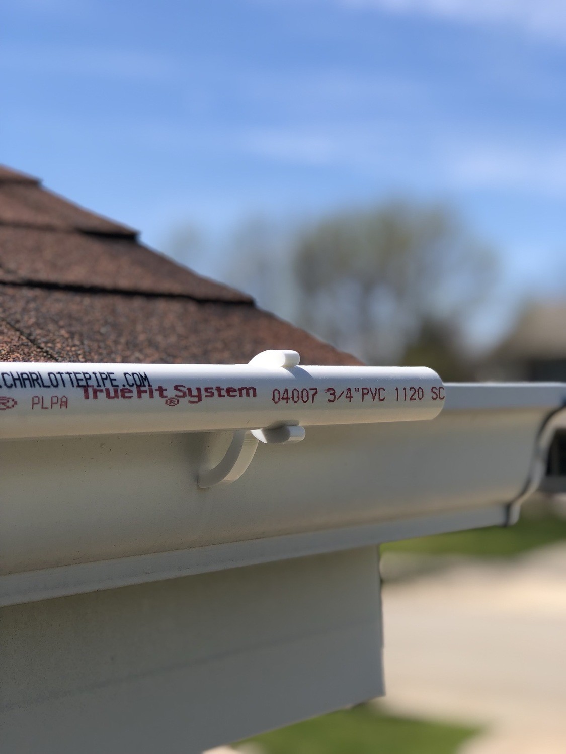 3/4" PVC Gutter Clips