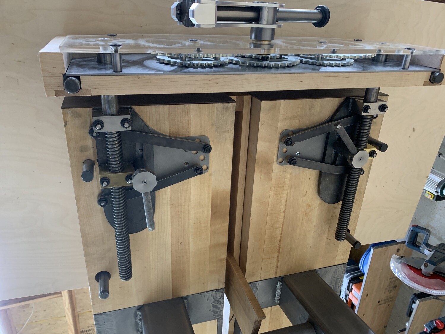 Twin Turbo Vise Swivel Mount