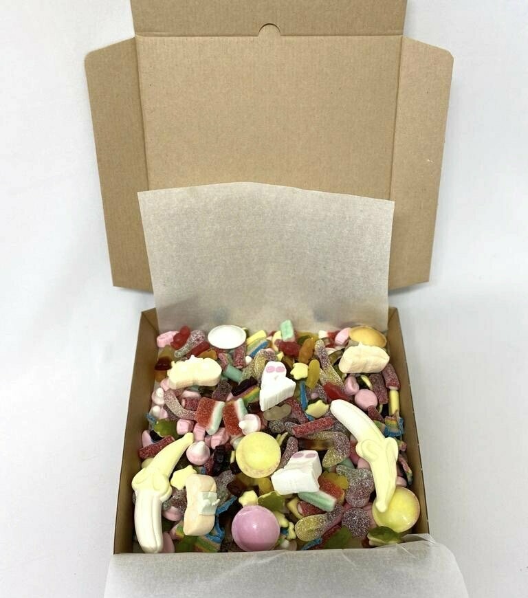 Pick and Mix Large Sweet Pizza Box By Charlotte