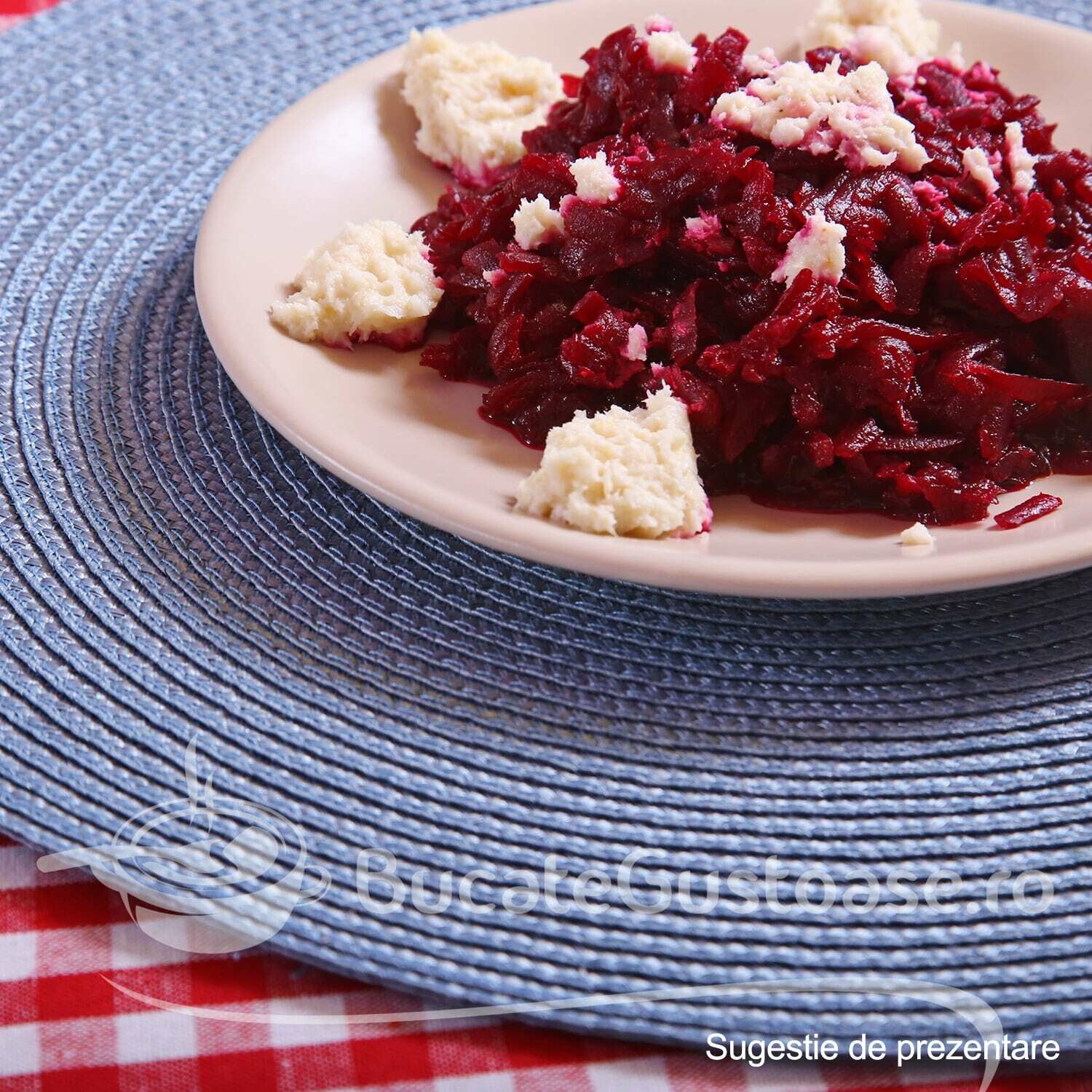Salata De Sfecla Rosie Cu Hrean