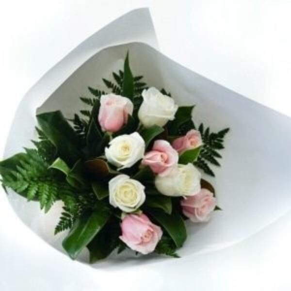 Posy of Roses Court Florist Christchurch