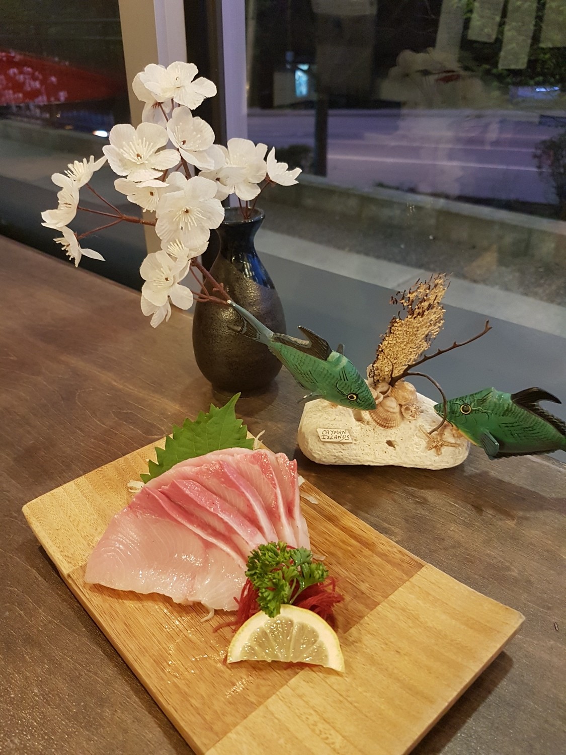 Hamachi Sashimi