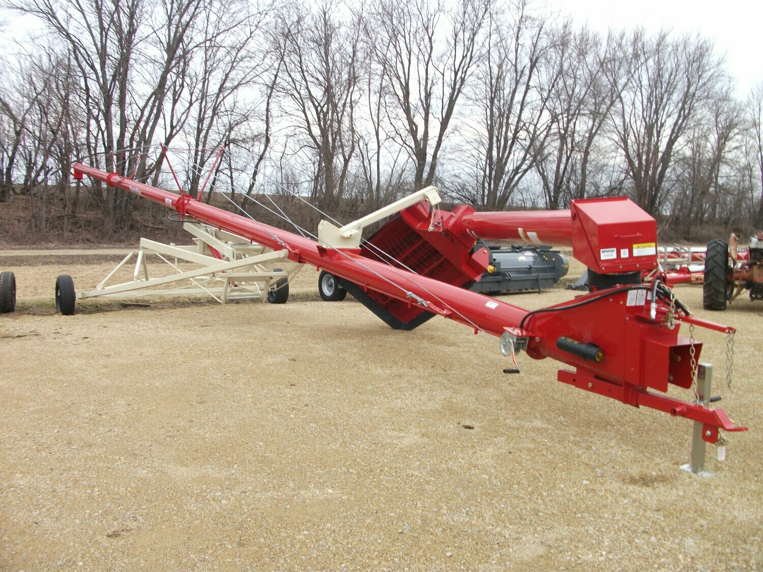 FARM KING 10” x70’ BACKSAVER TRANSPORT AUGER