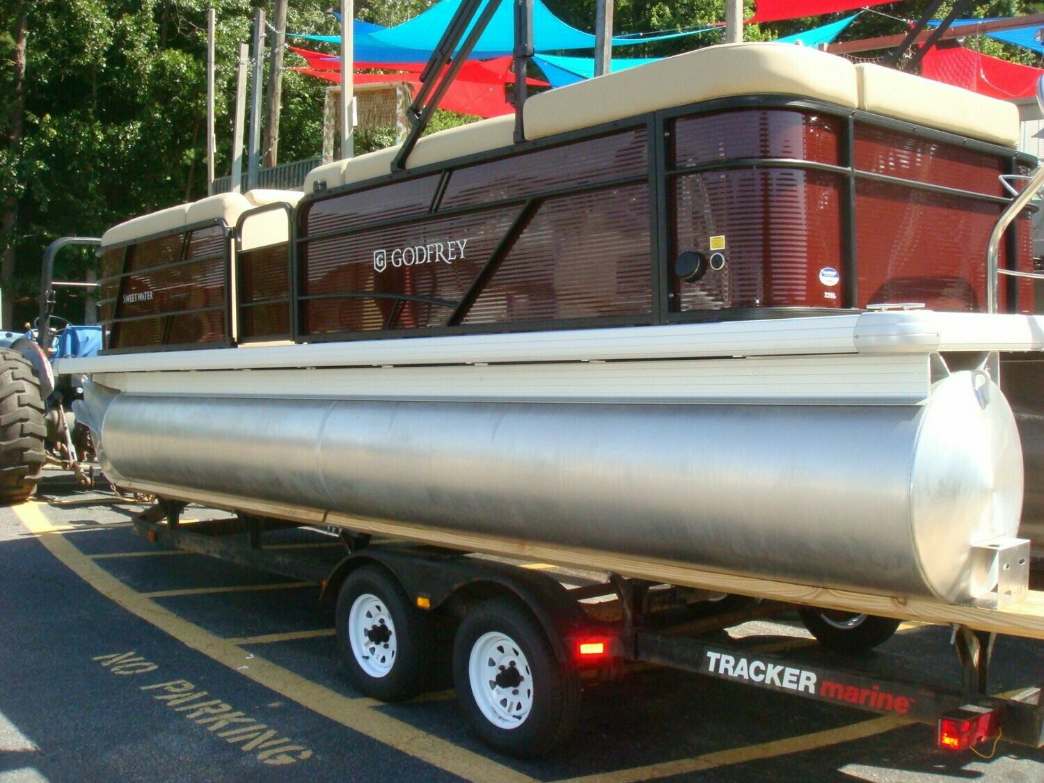 yact: here pontoon boat rentals near me