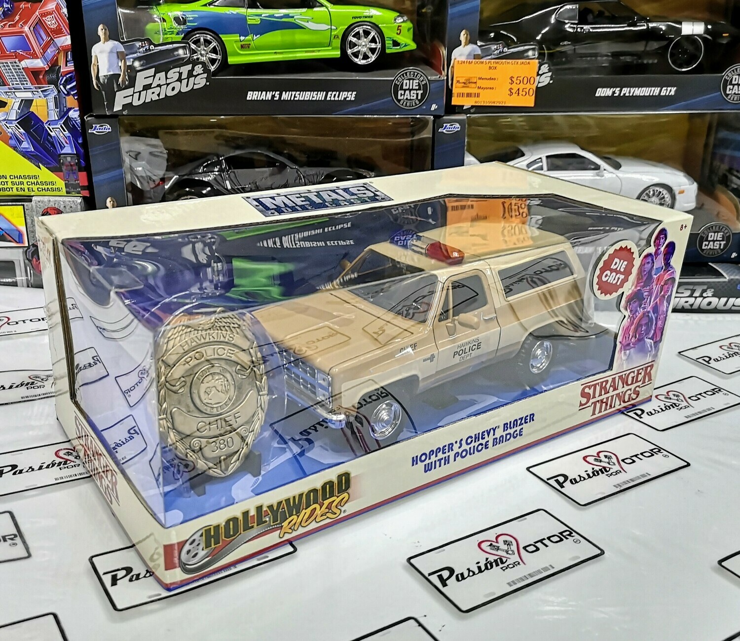 124 Chevrolet Blazer 1980 Hopper's Stranger Things Con Insignia de