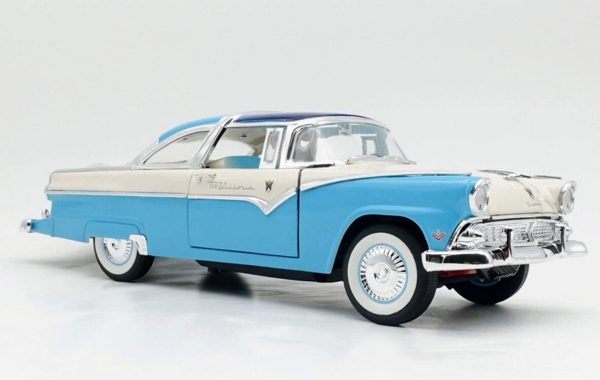 Ford Fairlane Crown Victoria bleu / bleu 1955- 036A - GIM 1/43 - miniature américaine