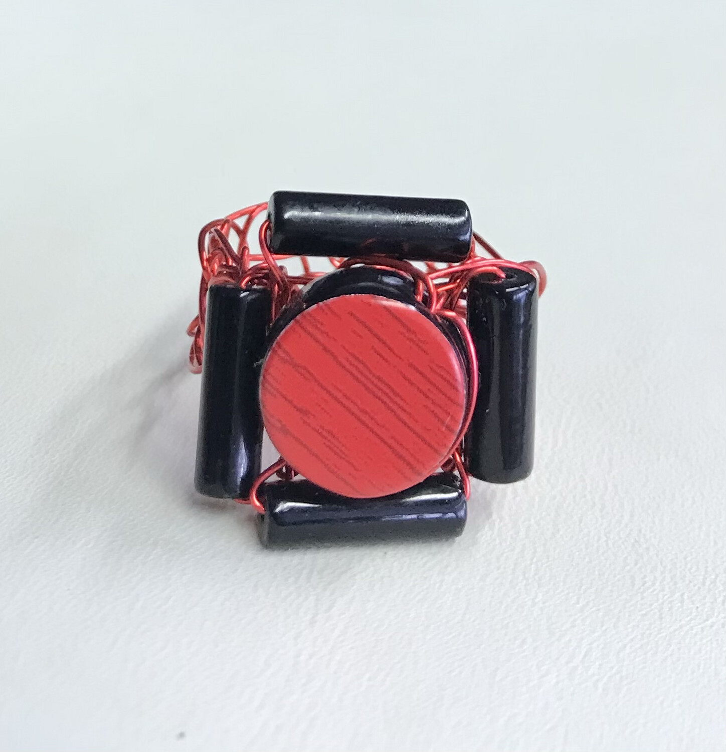 La bague ornementale pierre rouge | | Magasinez des Bagues pour