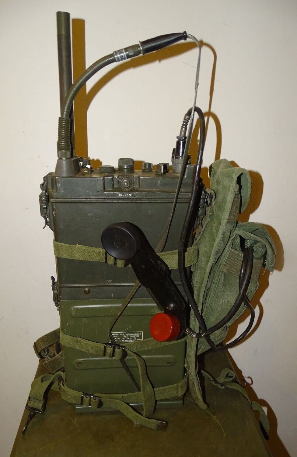 Poste radio AN/PRC 10 - Français avec brelage . fonctionnel.