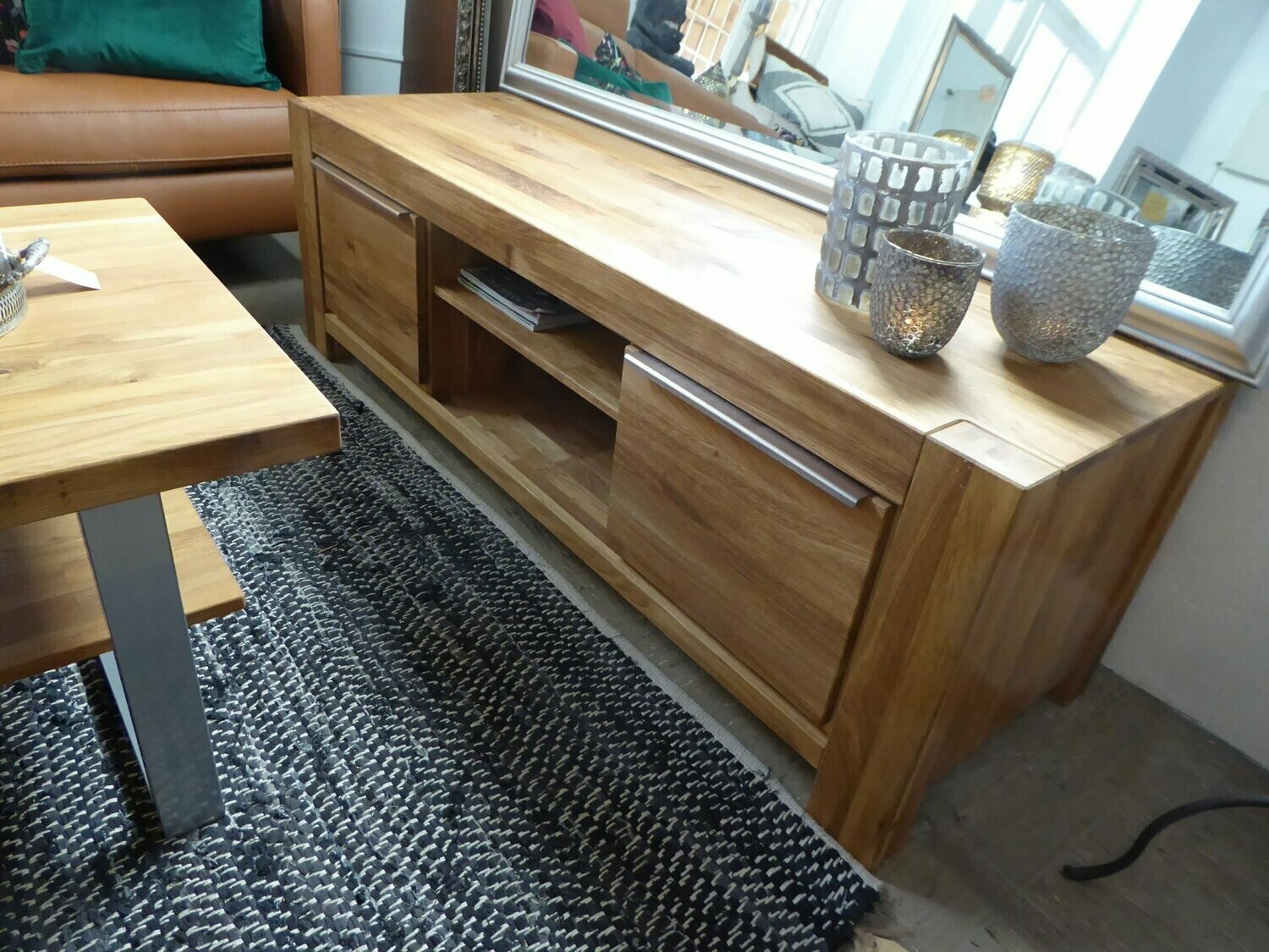 TVBoard 155cm massiv mit Pfosten