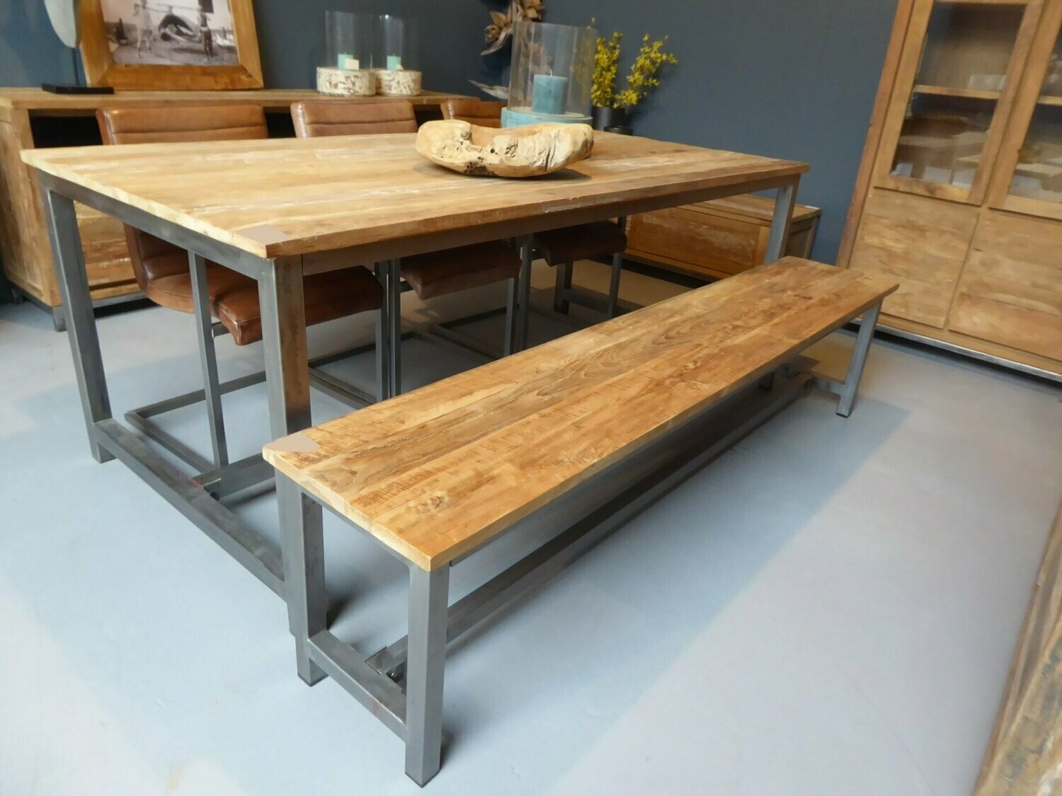 Teak-Bank 200cm im Industrie-Look