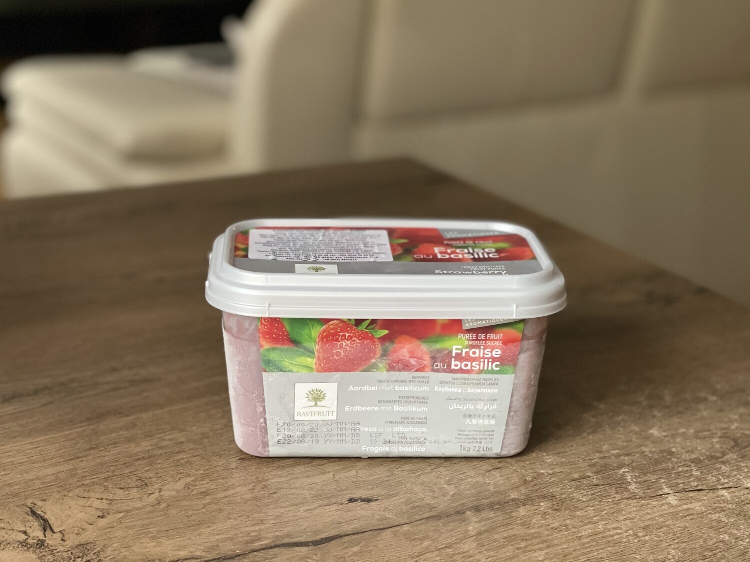 Заморожене пюре Ravifruit полуниця/базилік/м'ята, 1 кг.