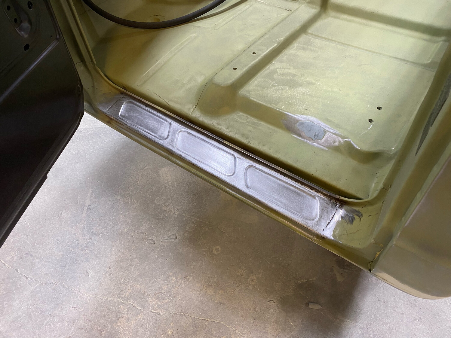 Rocker Panel Weld In Bead Rolled Panels