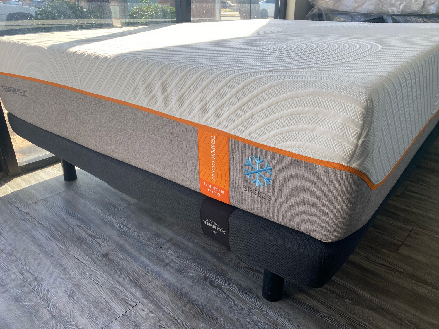 CONTOUR ELITE BREEZE 2.0 QUEEN (discontinued) Compare To Luxe Breeze Firm