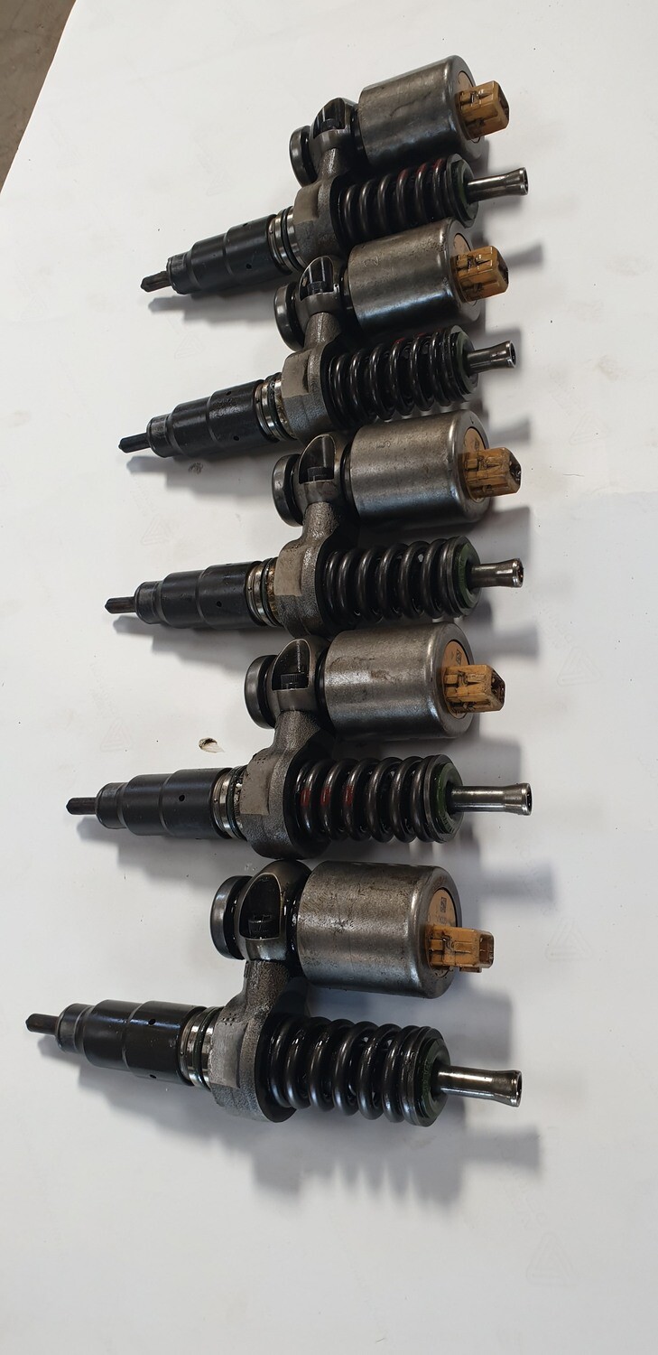 Injectors Td5 18P Green Used (Set of 5 only)